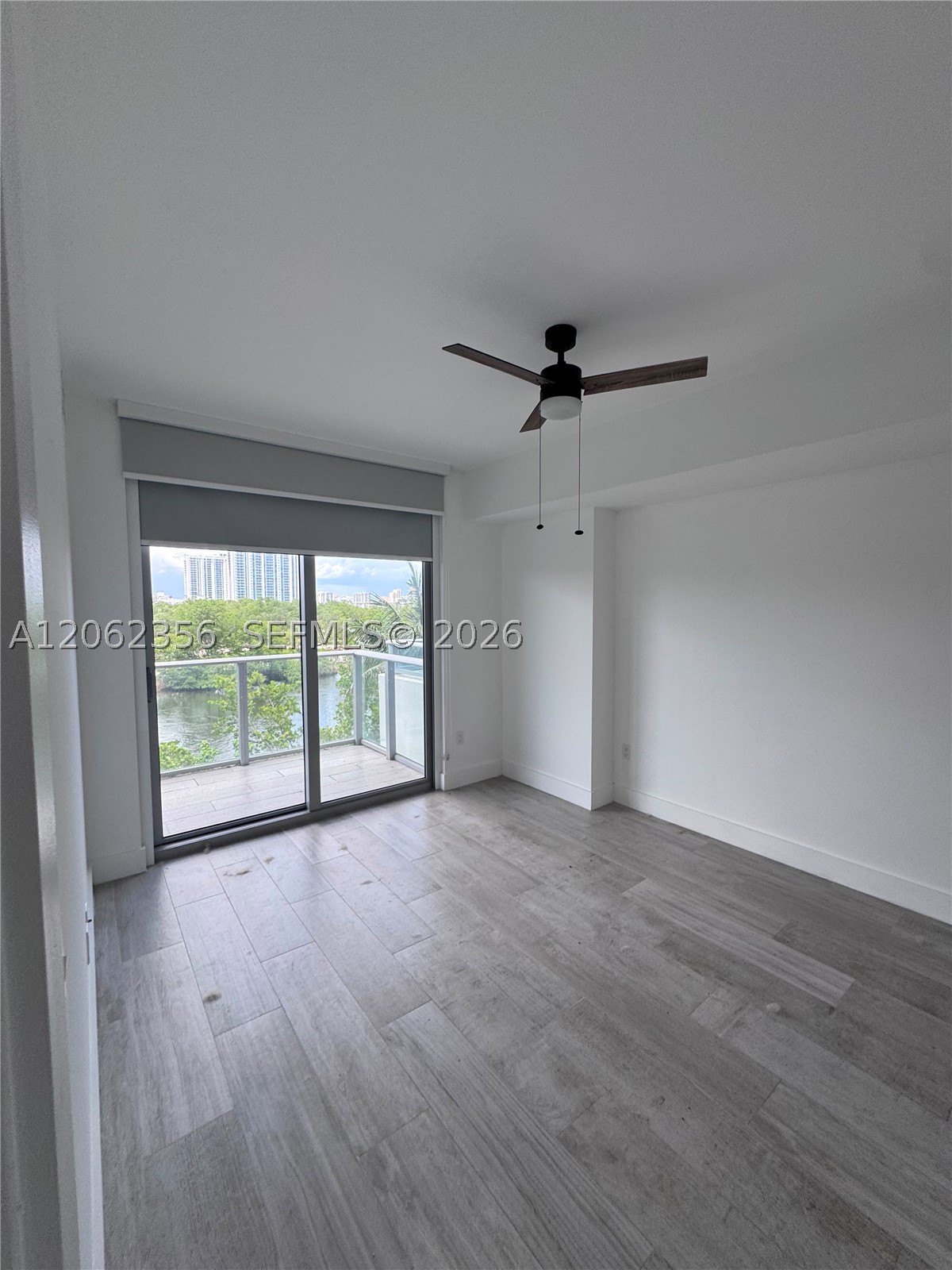 16385 Biscayne Blvd #305, North Miami Beach FL 33160