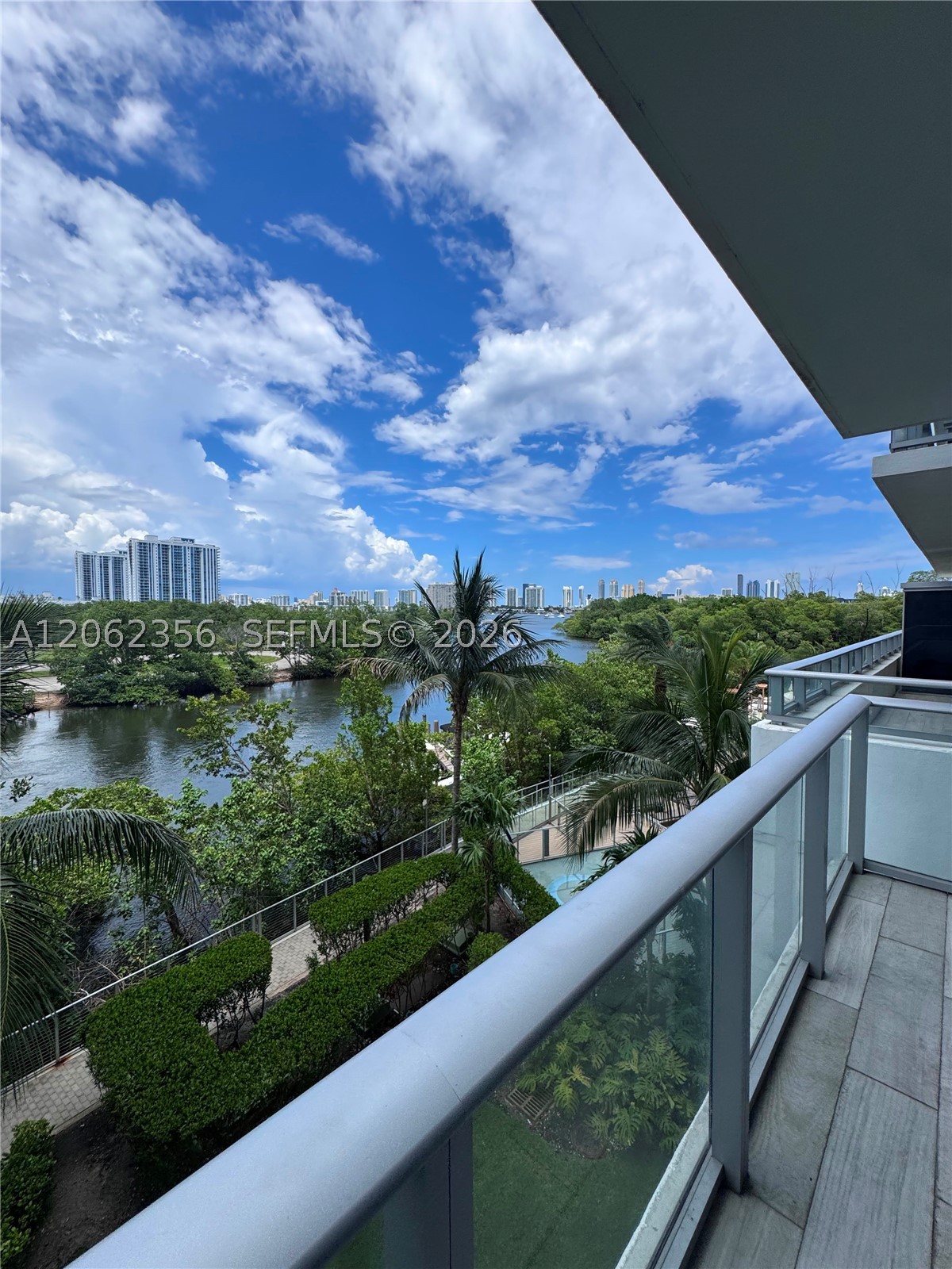 16385 Biscayne Blvd #305, North Miami Beach FL 33160