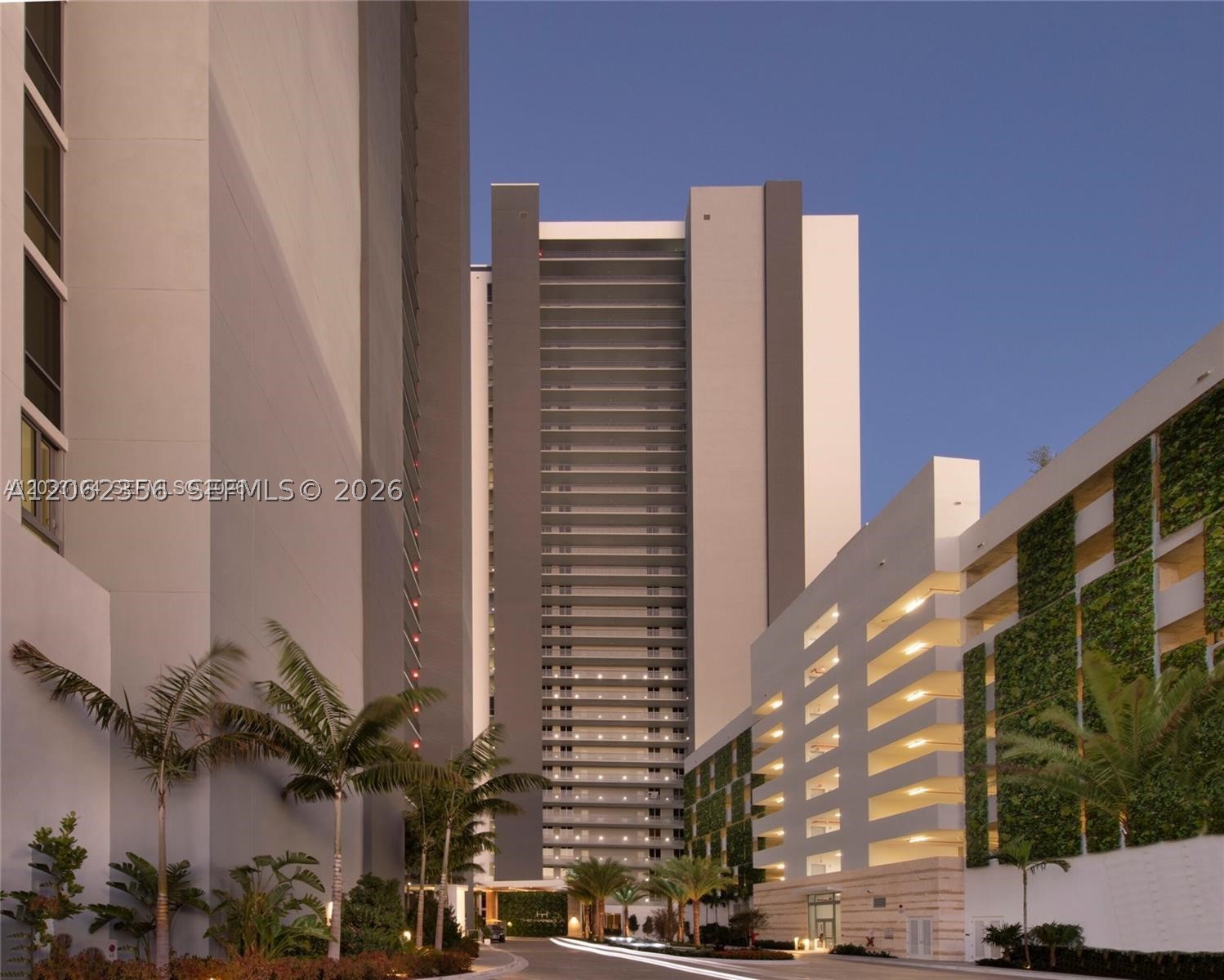16385 Biscayne Blvd #305, North Miami Beach FL 33160