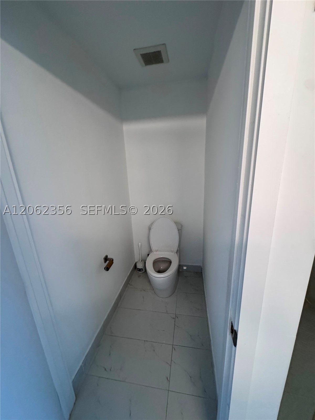 16385 Biscayne Blvd #305, North Miami Beach FL 33160