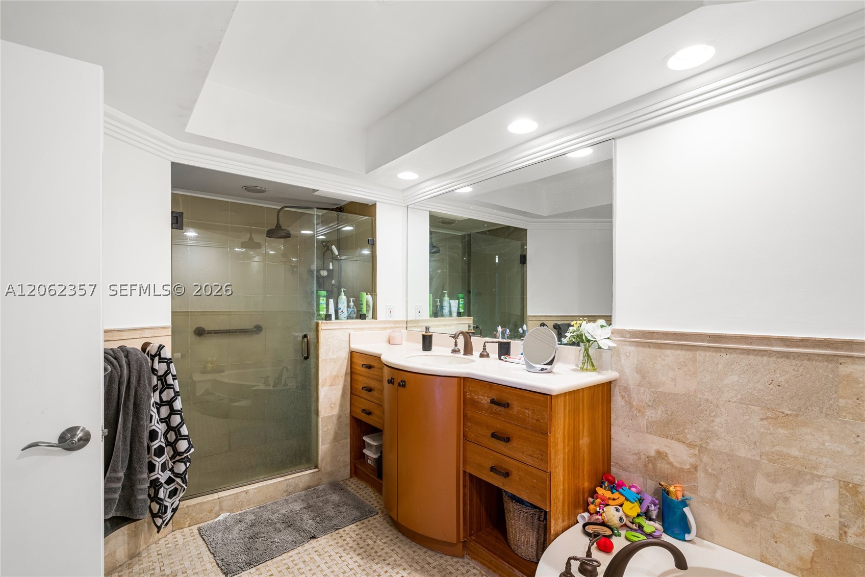 20281 E Country Club Dr #909, Aventura FL 33180