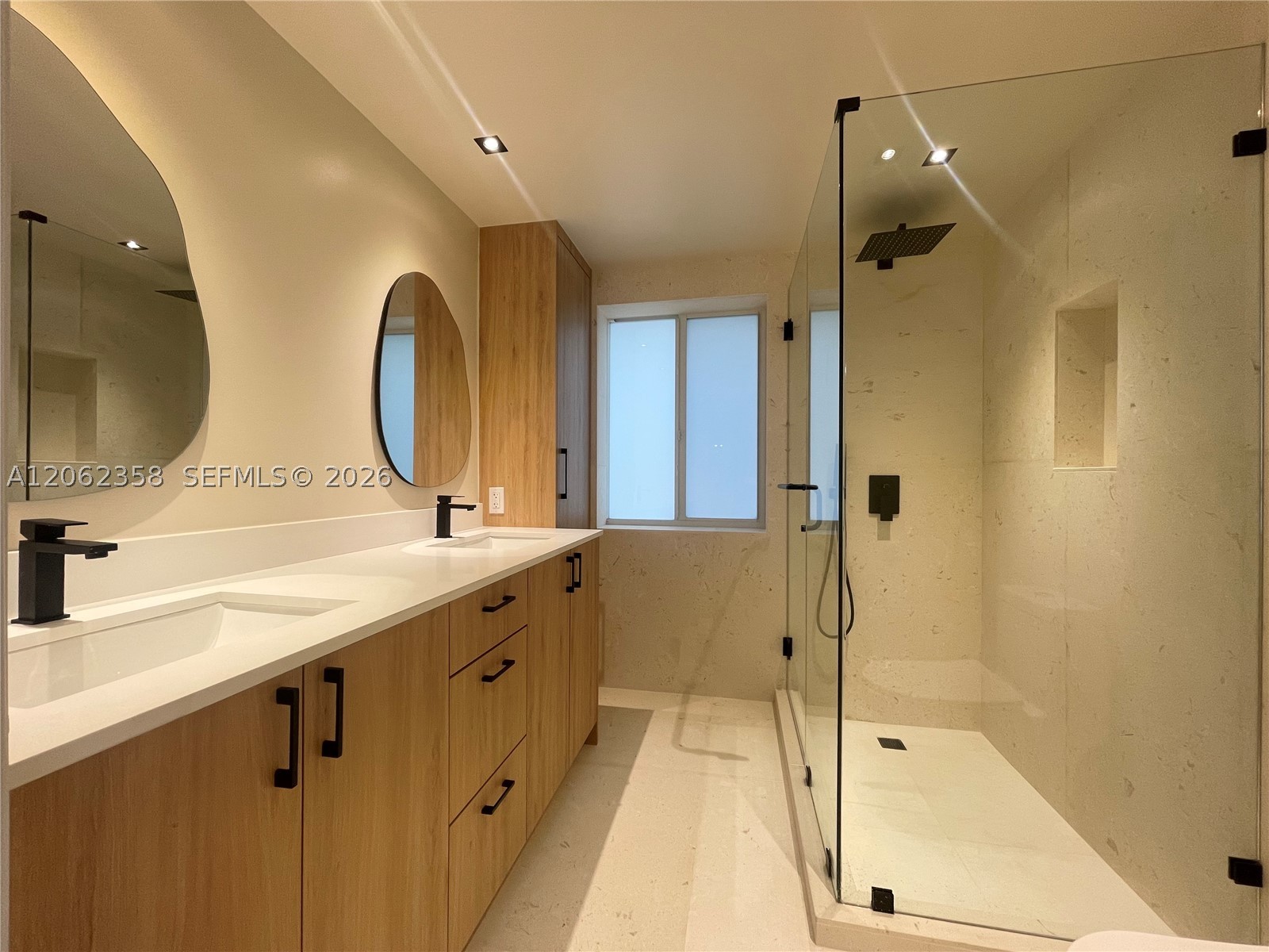 383 SW 25th Rd, Miami FL 33129