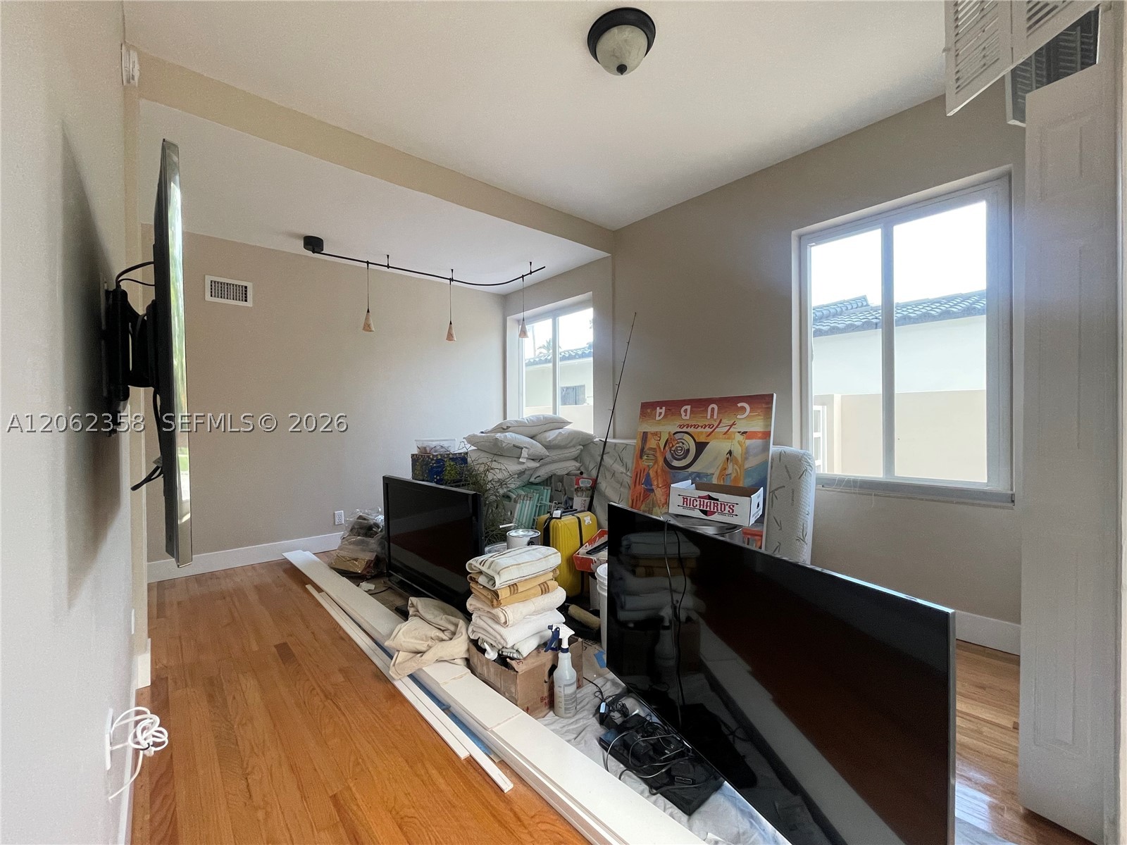 383 SW 25th Rd, Miami FL 33129