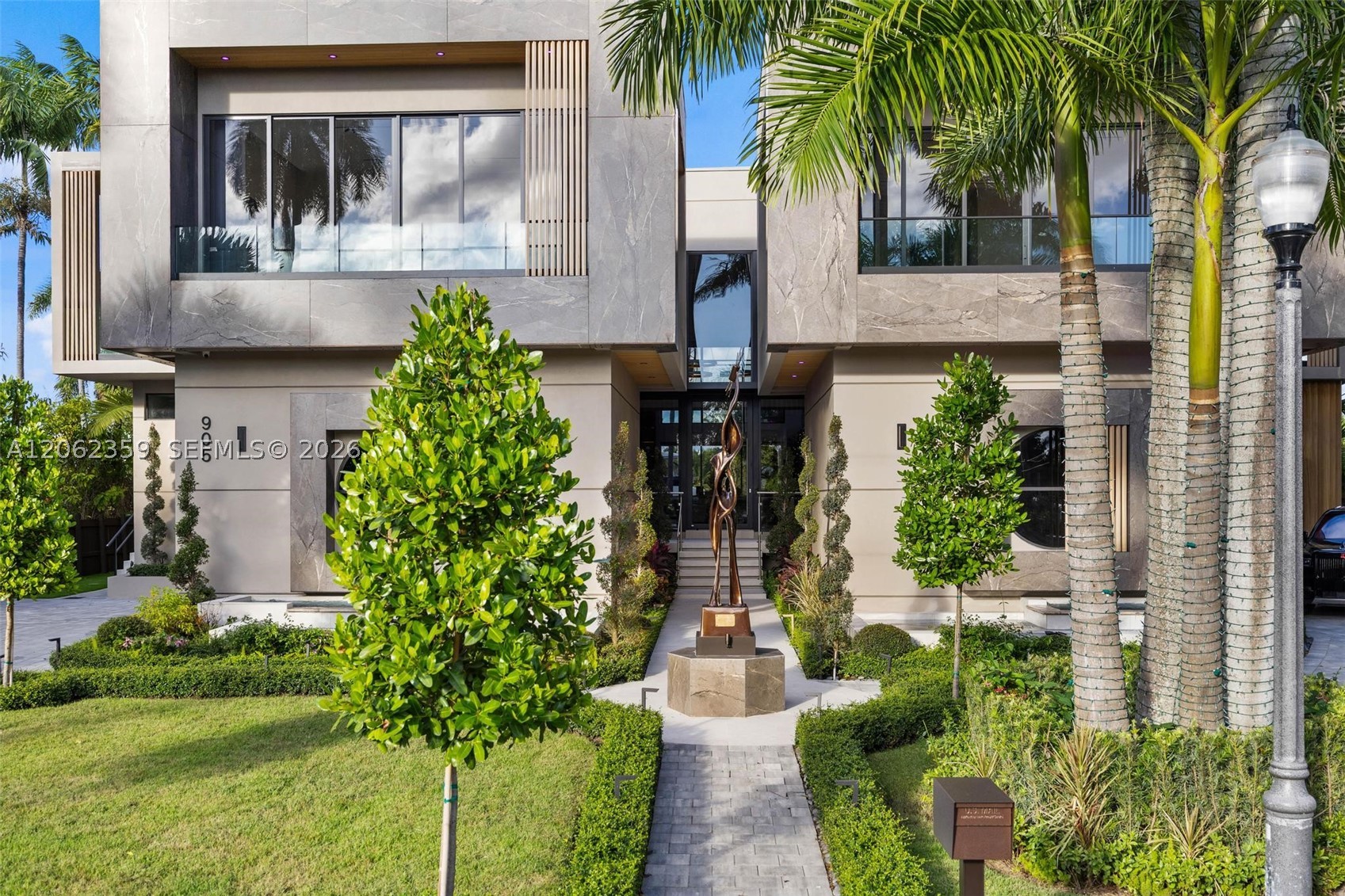 905 Belle Meade Island Dr, Miami FL 33138