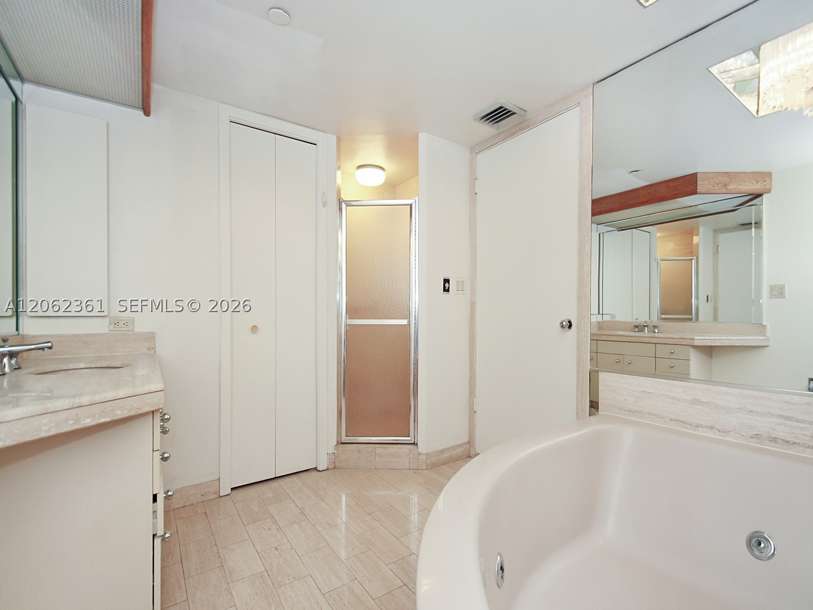 19355 Turnberry Way #12C, Aventura FL 33180