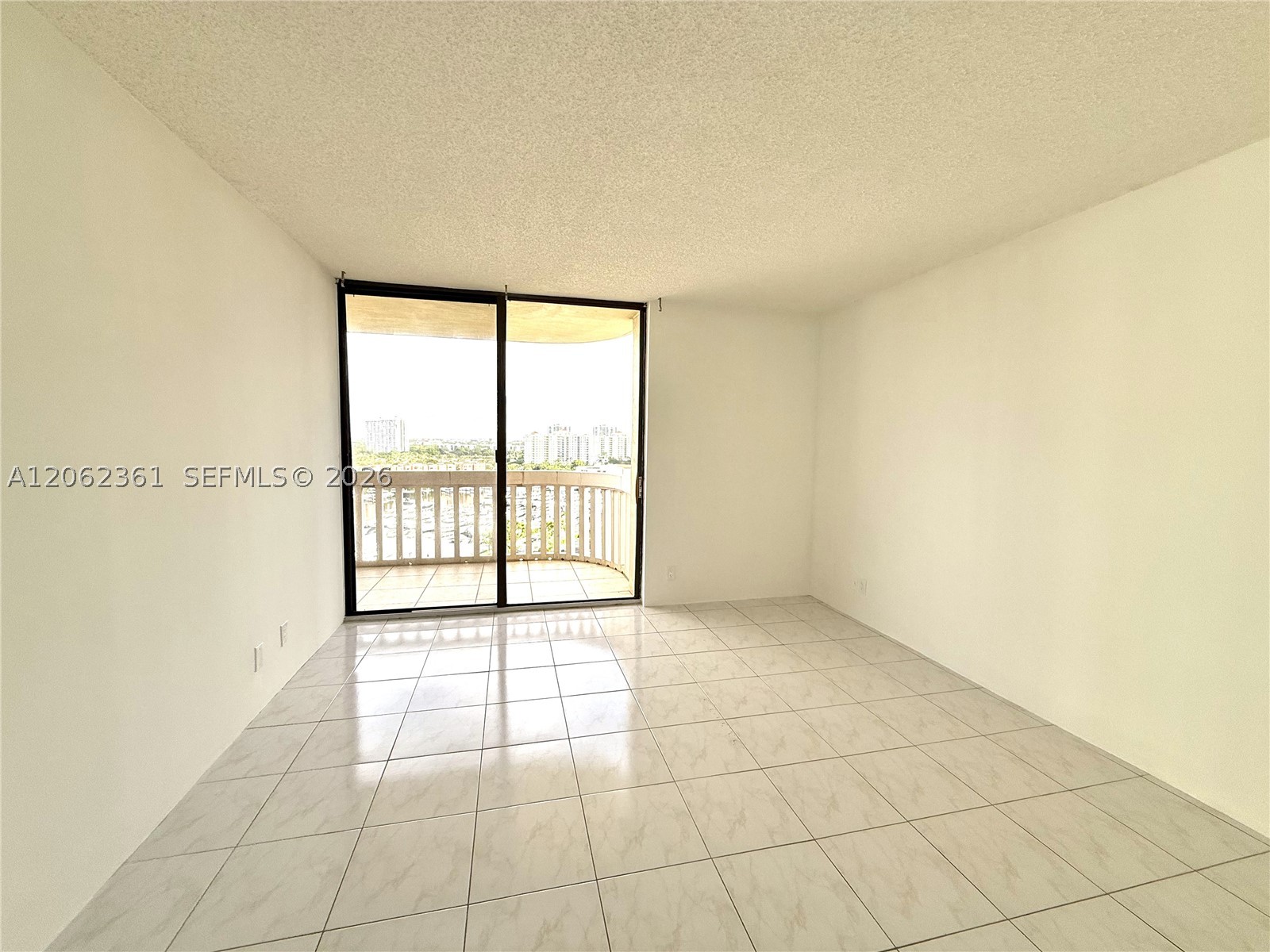 19355 Turnberry Way #12C, Aventura FL 33180