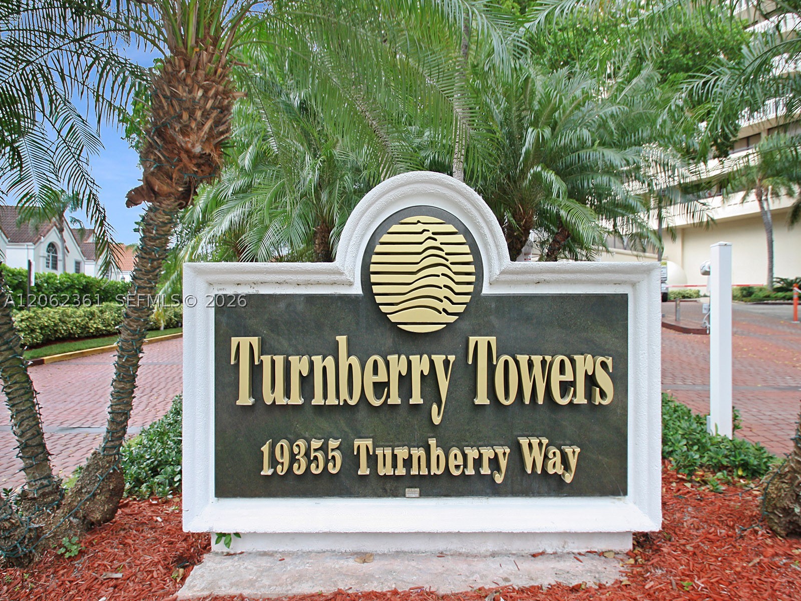 19355 Turnberry Way #12C, Aventura FL 33180