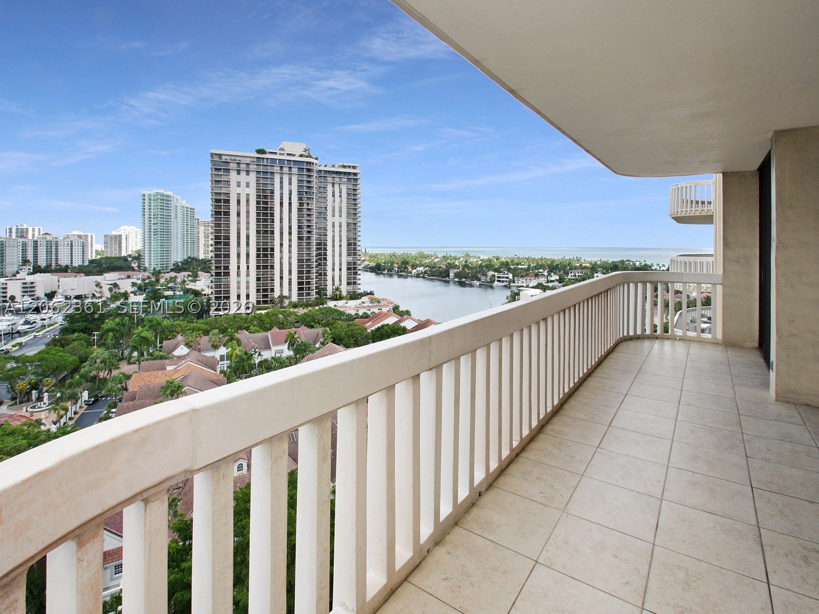 19355 Turnberry Way #12C, Aventura FL 33180
