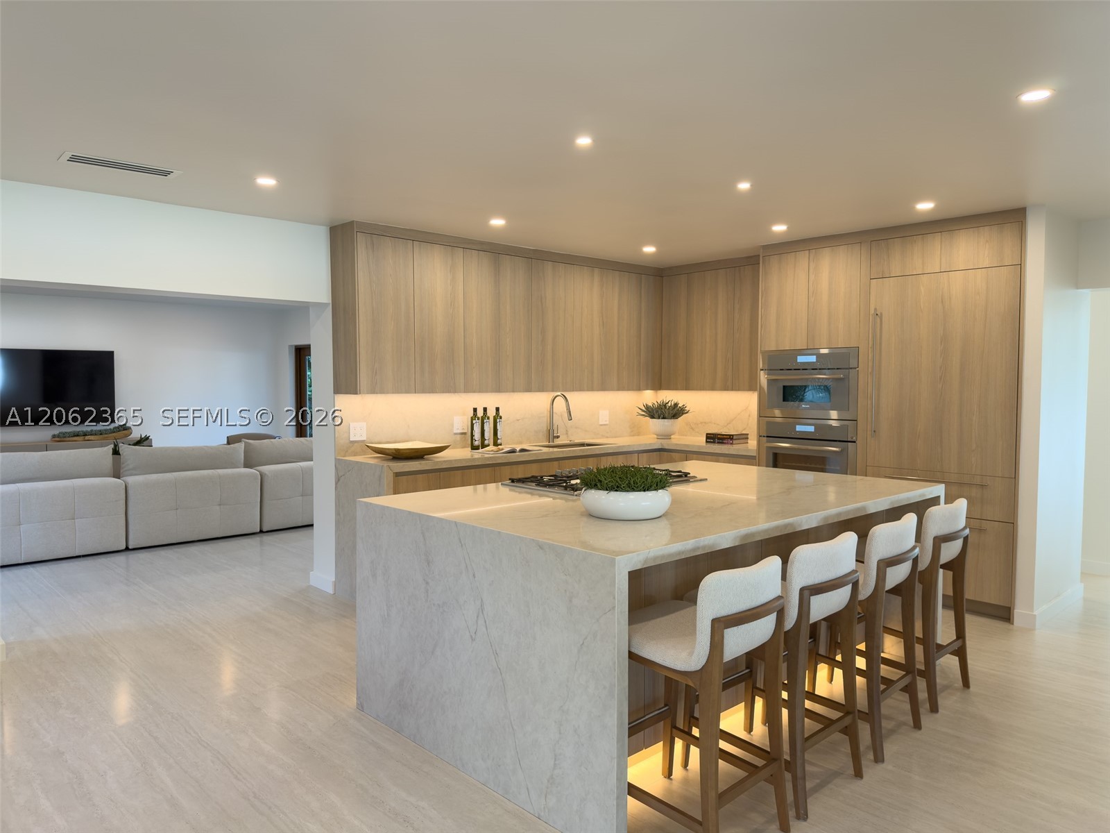 9980 SW 83rd Ave, Miami FL 33156