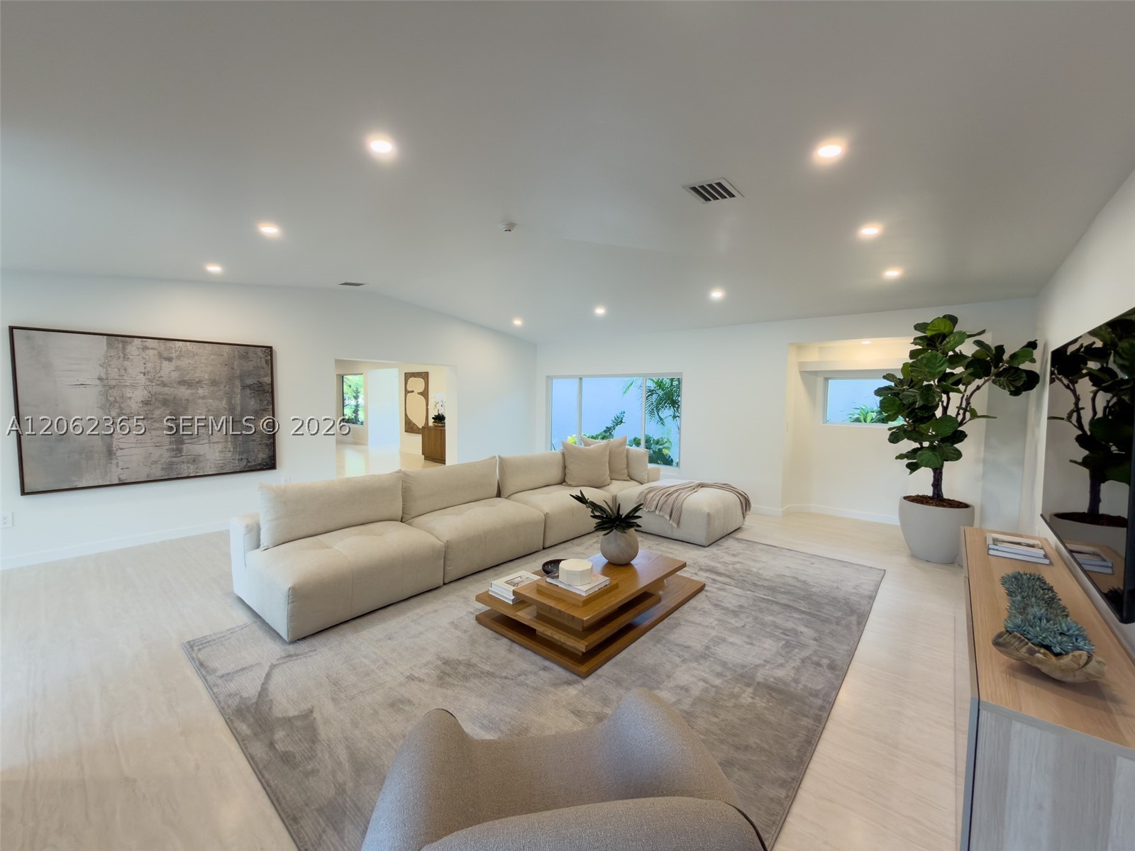 9980 SW 83rd Ave, Miami FL 33156