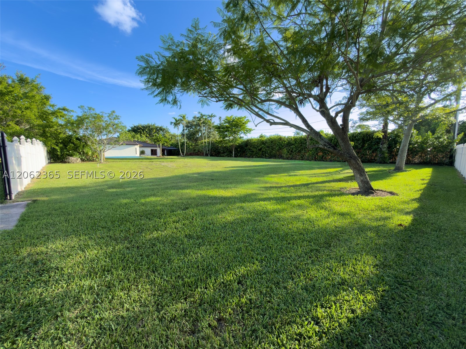 9980 SW 83rd Ave, Miami FL 33156