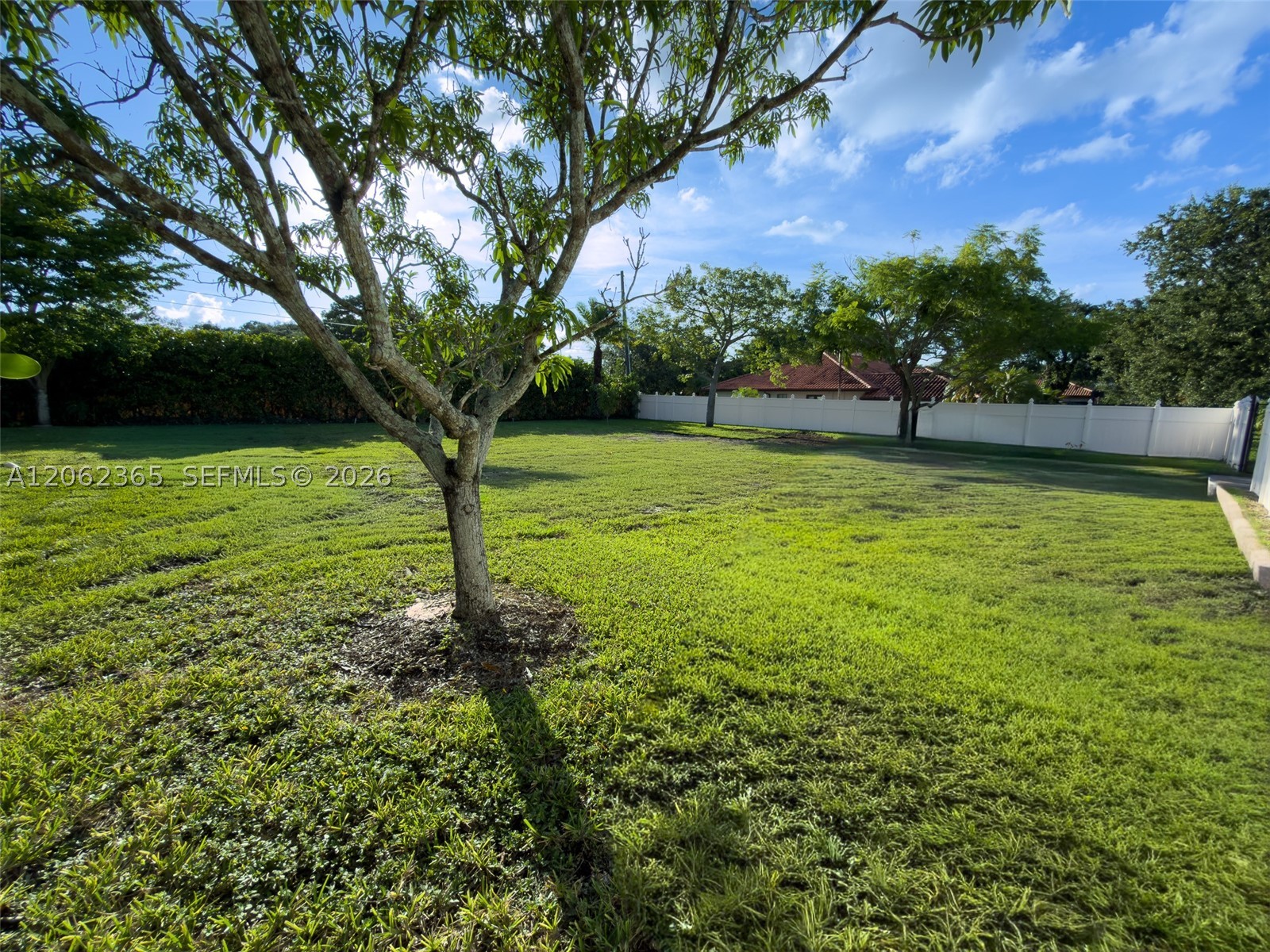 9980 SW 83rd Ave, Miami FL 33156