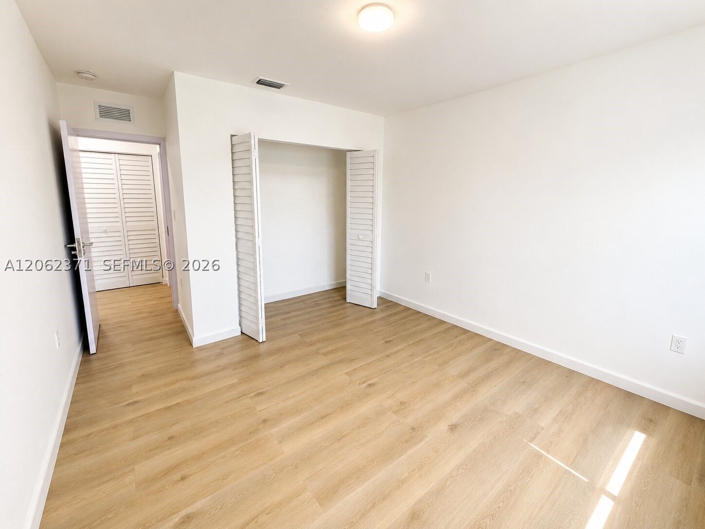 552 NW 7th St #6, Florida City FL 33034