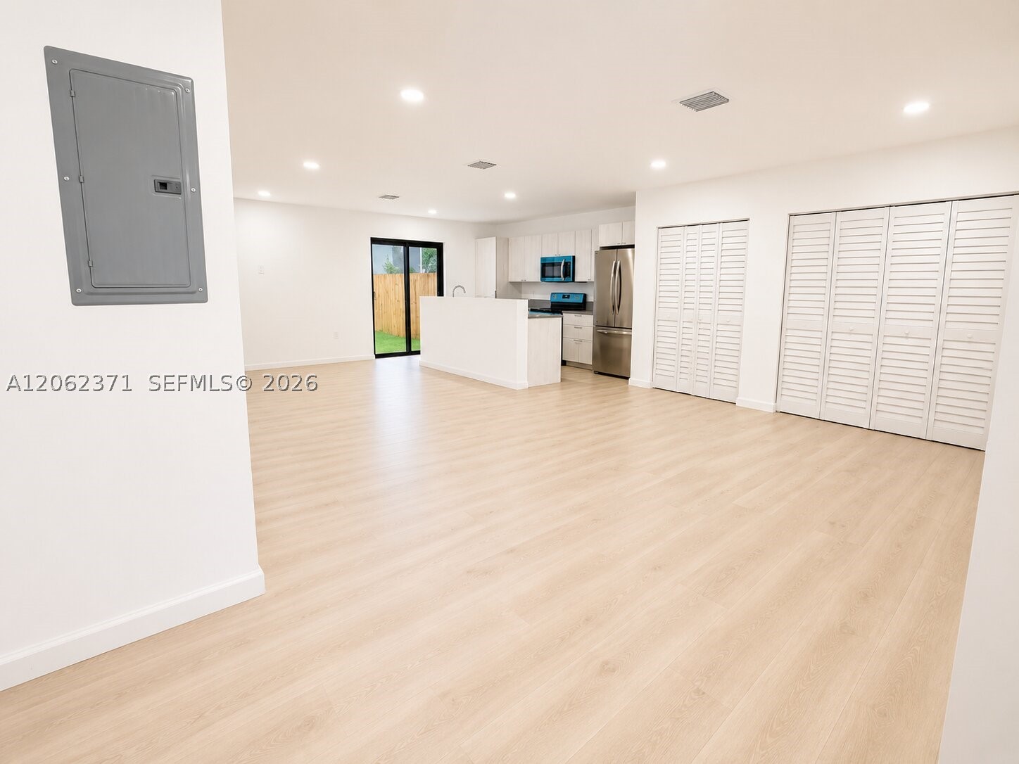 552 NW 7th St #6, Florida City FL 33034