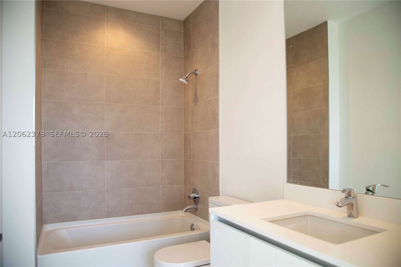 529 SW 11th St #202, Miami FL 33129