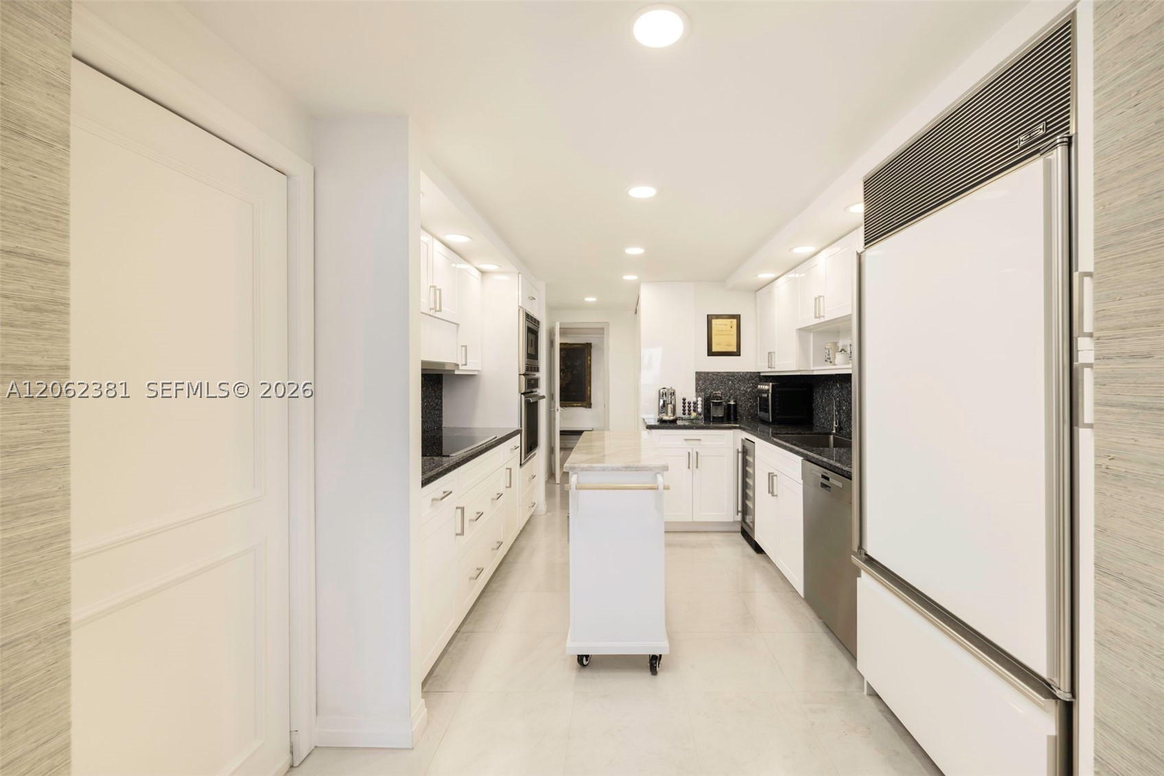 2 Grove Isle Dr #B1109, Coconut Grove FL 33133