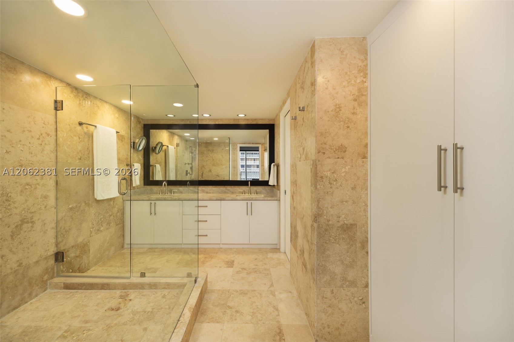 2 Grove Isle Dr #B1109, Coconut Grove FL 33133