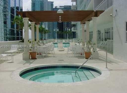 1200 Brickell Bay Dr #2502, Miami FL 33131