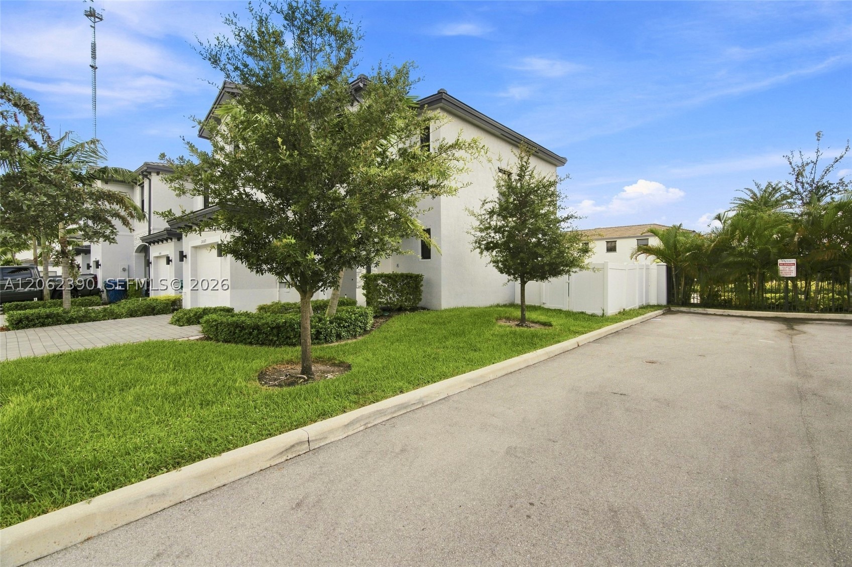 20369 NW 5th Ct #20369, Miami Gardens FL 33169