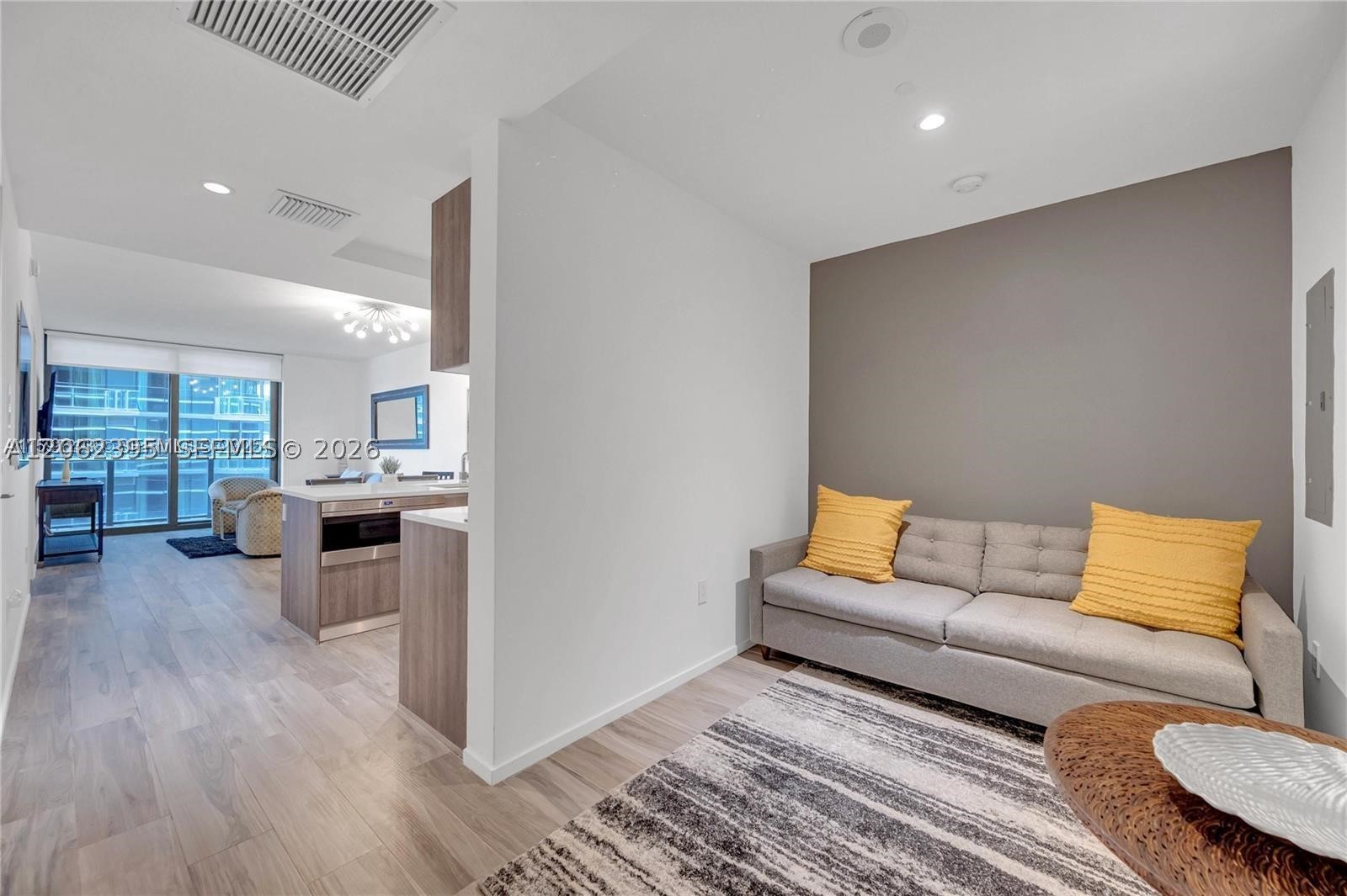 801 S Miami Ave #2006, Miami FL 33130