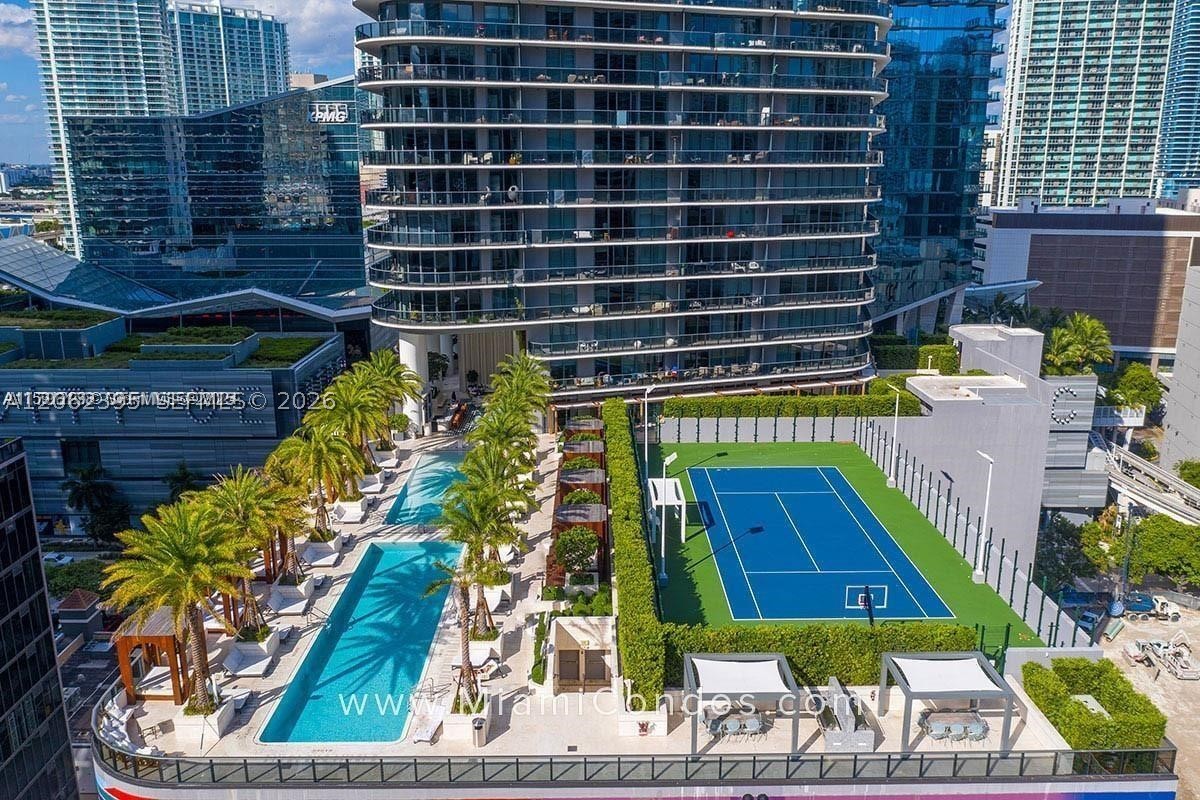 801 S Miami Ave #2006, Miami FL 33130