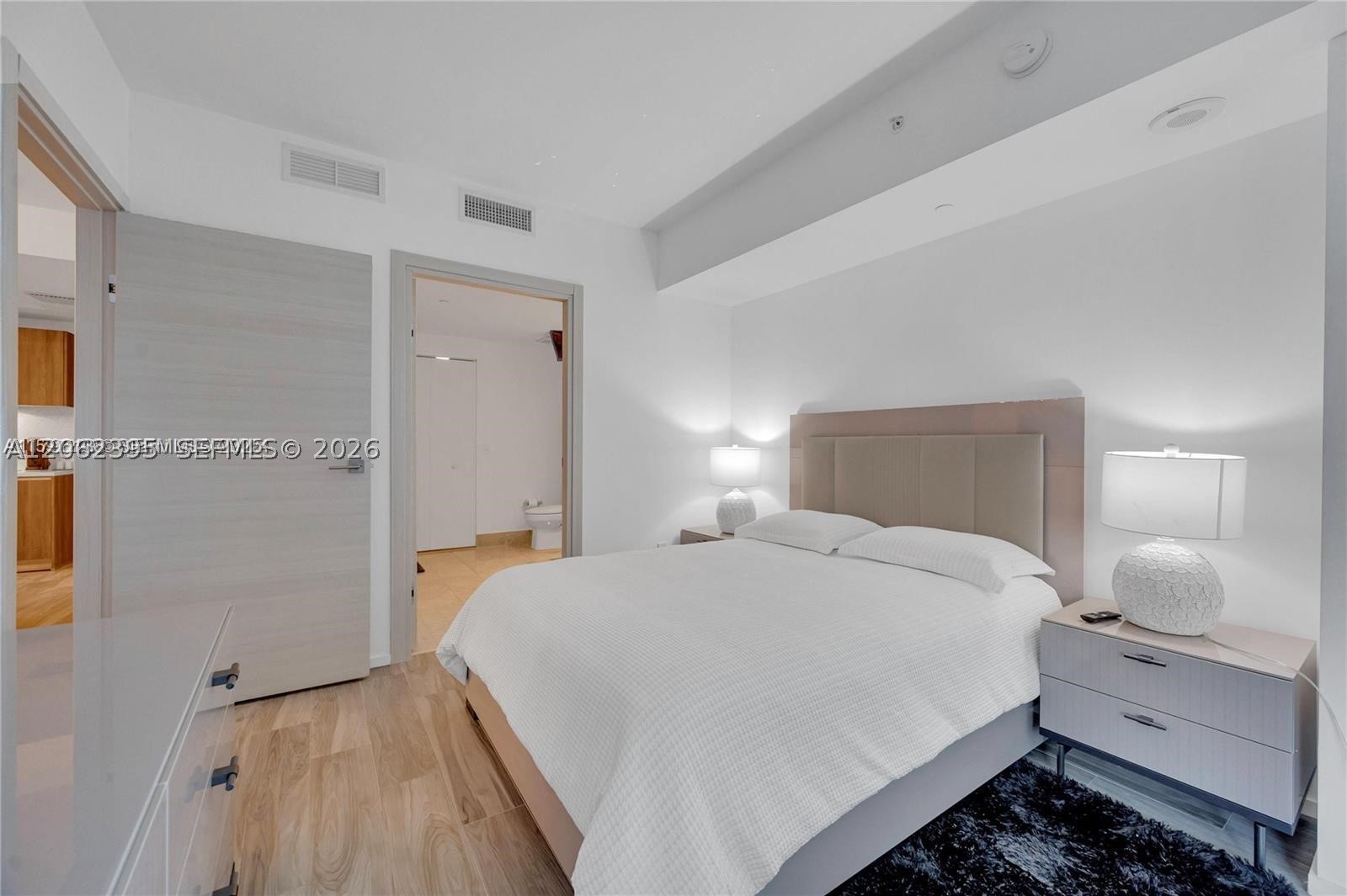 801 S Miami Ave #2006, Miami FL 33130