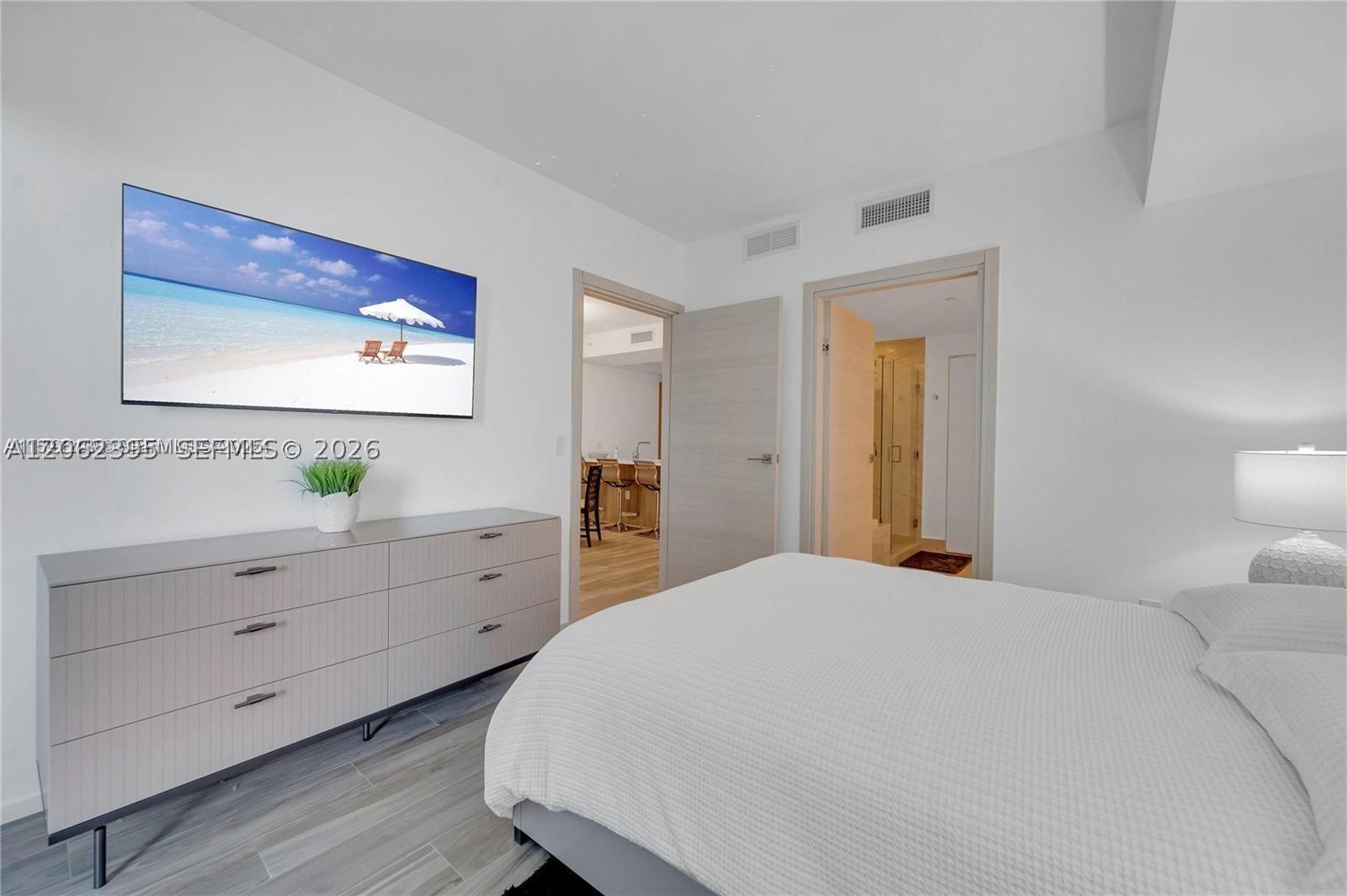 801 S Miami Ave #2006, Miami FL 33130