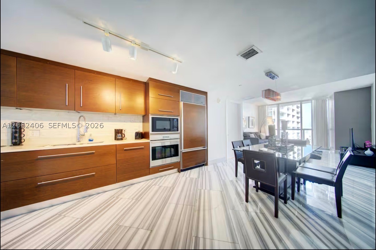 485 Brickell Ave #4711, Miami FL 33131