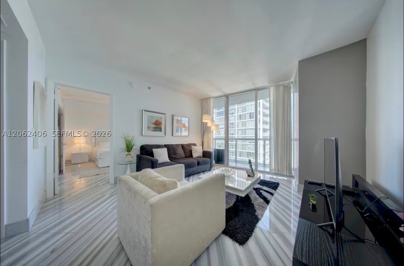 485 Brickell Ave #4711, Miami FL 33131