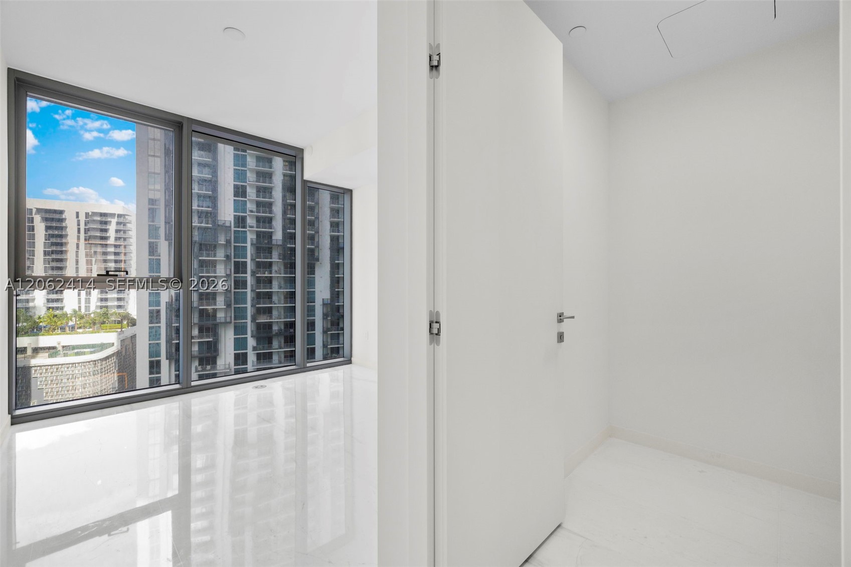 300 Biscayne Blvd Way #1708, Miami FL 33131