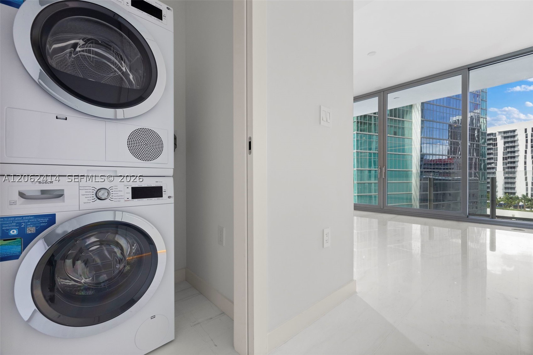 300 Biscayne Blvd Way #1708, Miami FL 33131