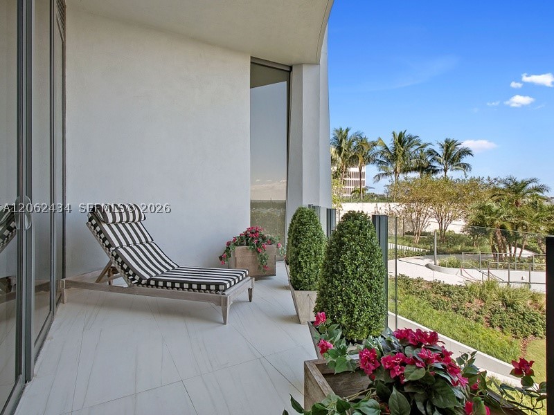 2811 S Bayshore Dr #5C, Coconut Grove FL 33133