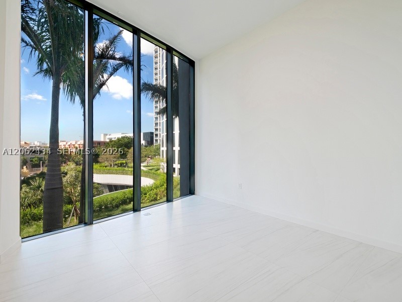 2811 S Bayshore Dr #5C, Coconut Grove FL 33133