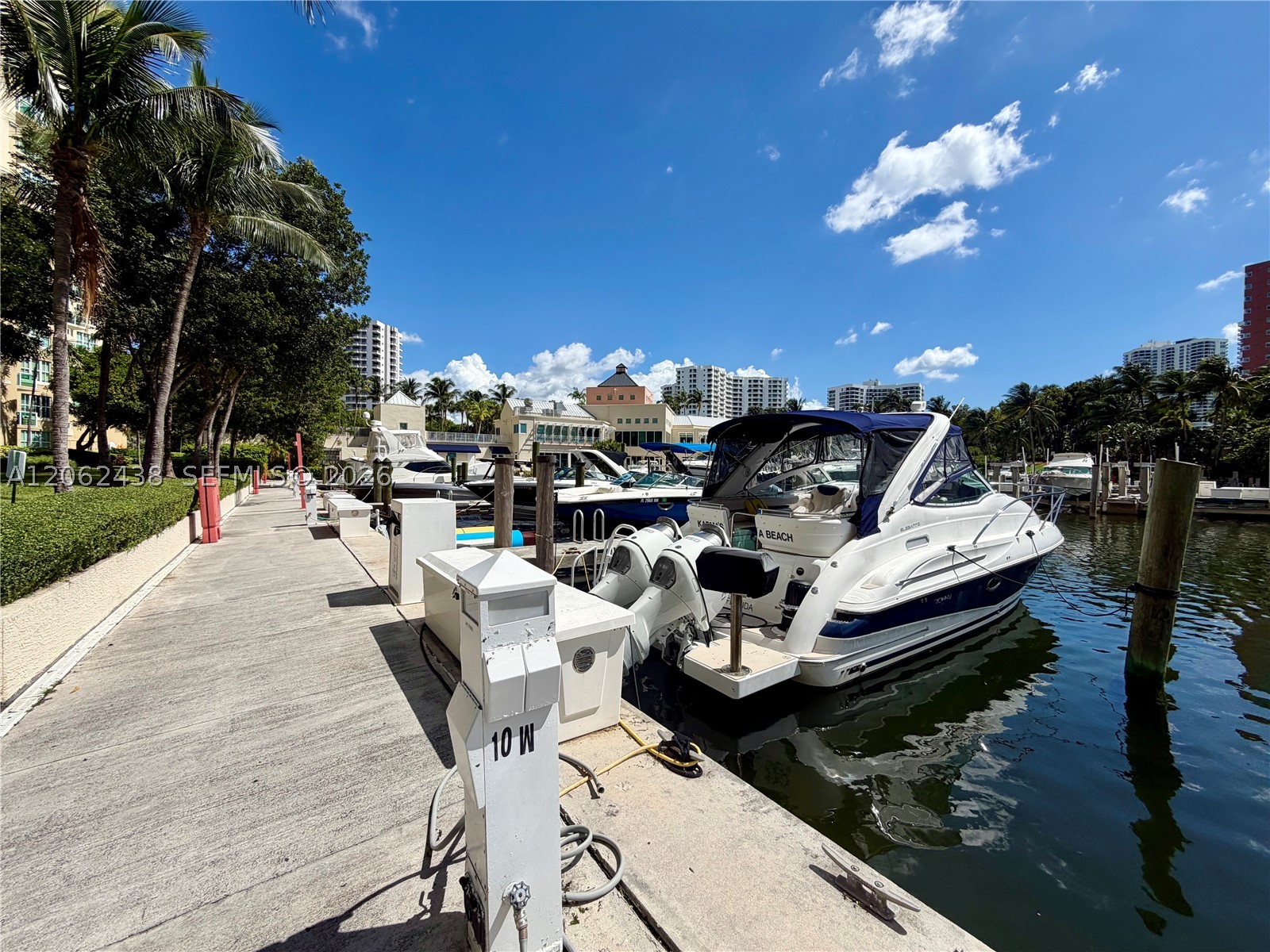 3330 NE 190th St #2711, Aventura FL 33180