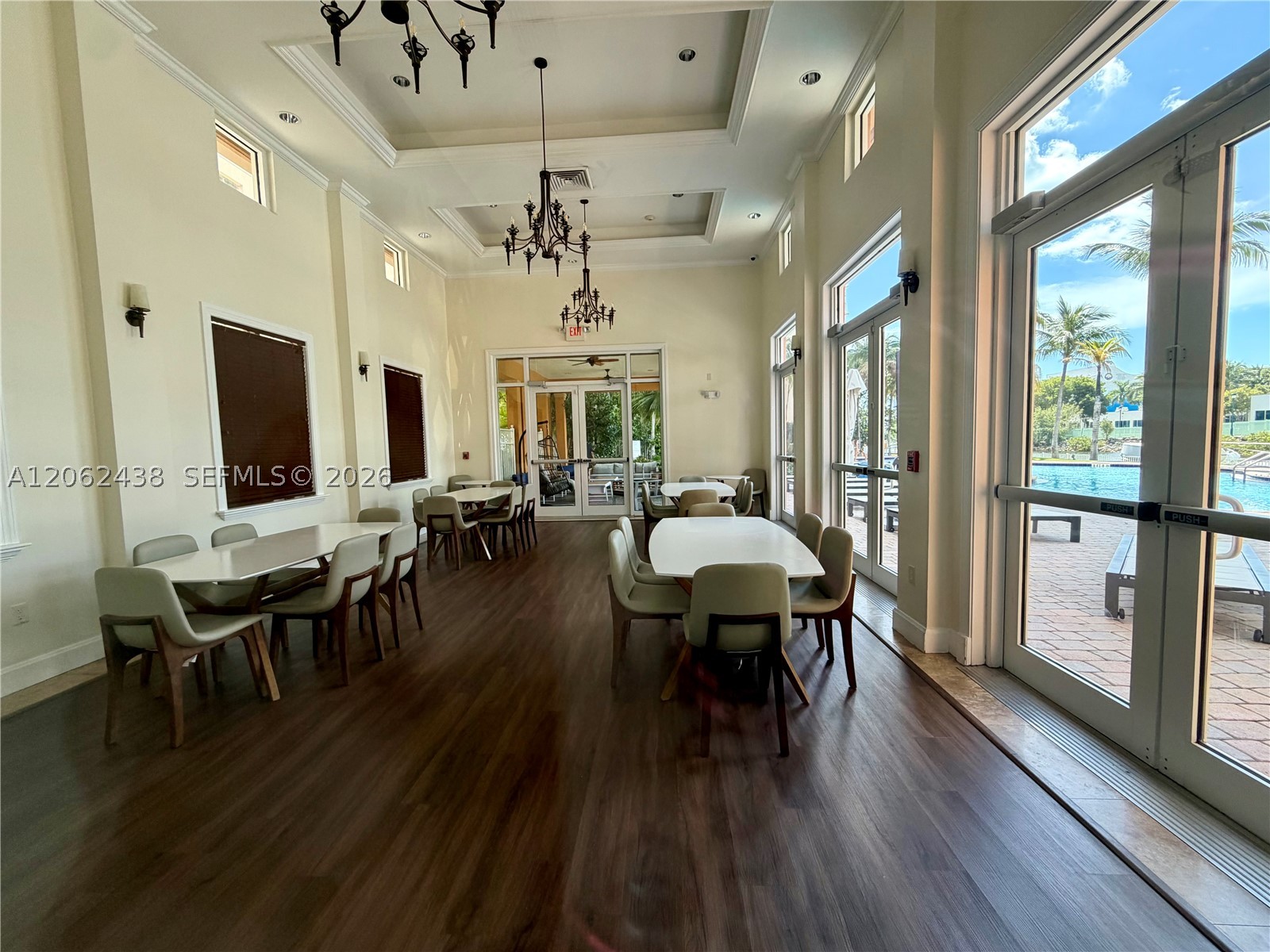 3330 NE 190th St #2711, Aventura FL 33180