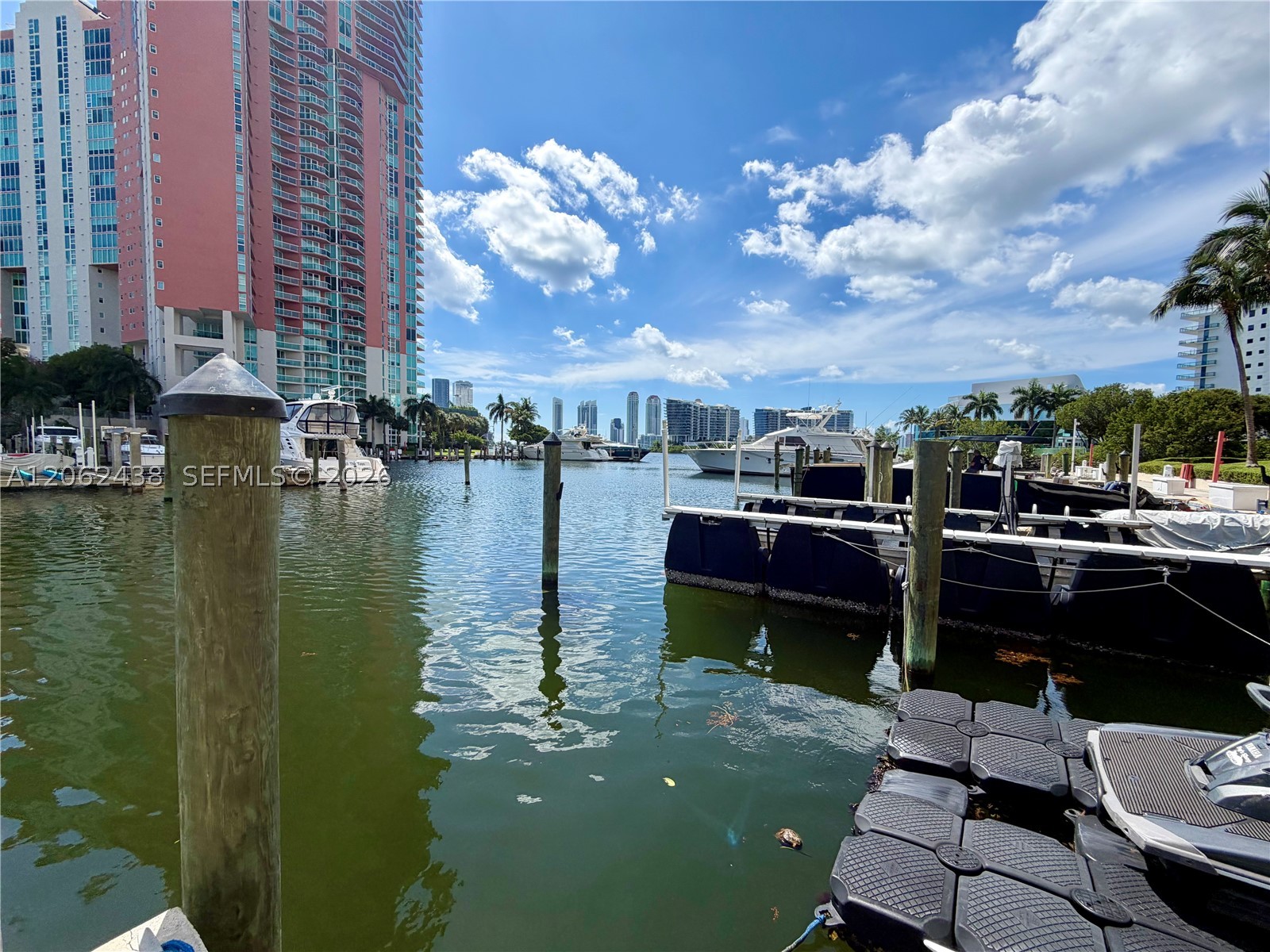 3330 NE 190th St #2711, Aventura FL 33180