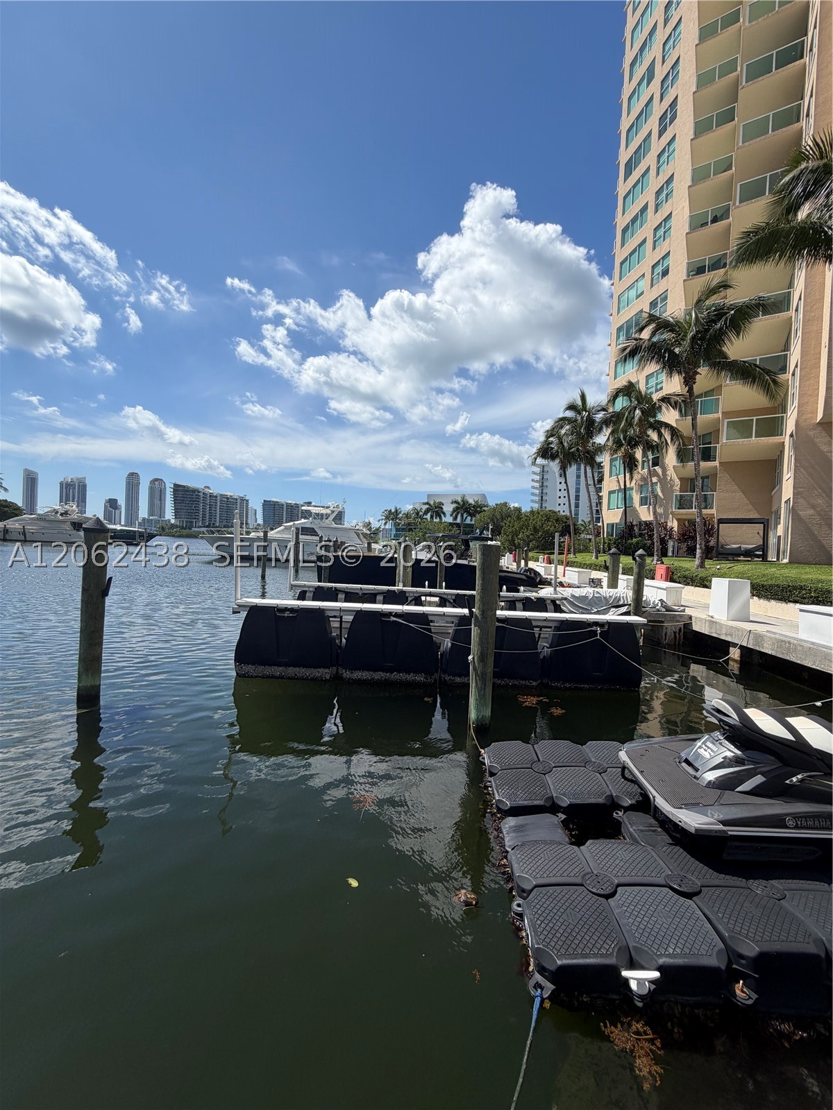 3330 NE 190th St #2711, Aventura FL 33180