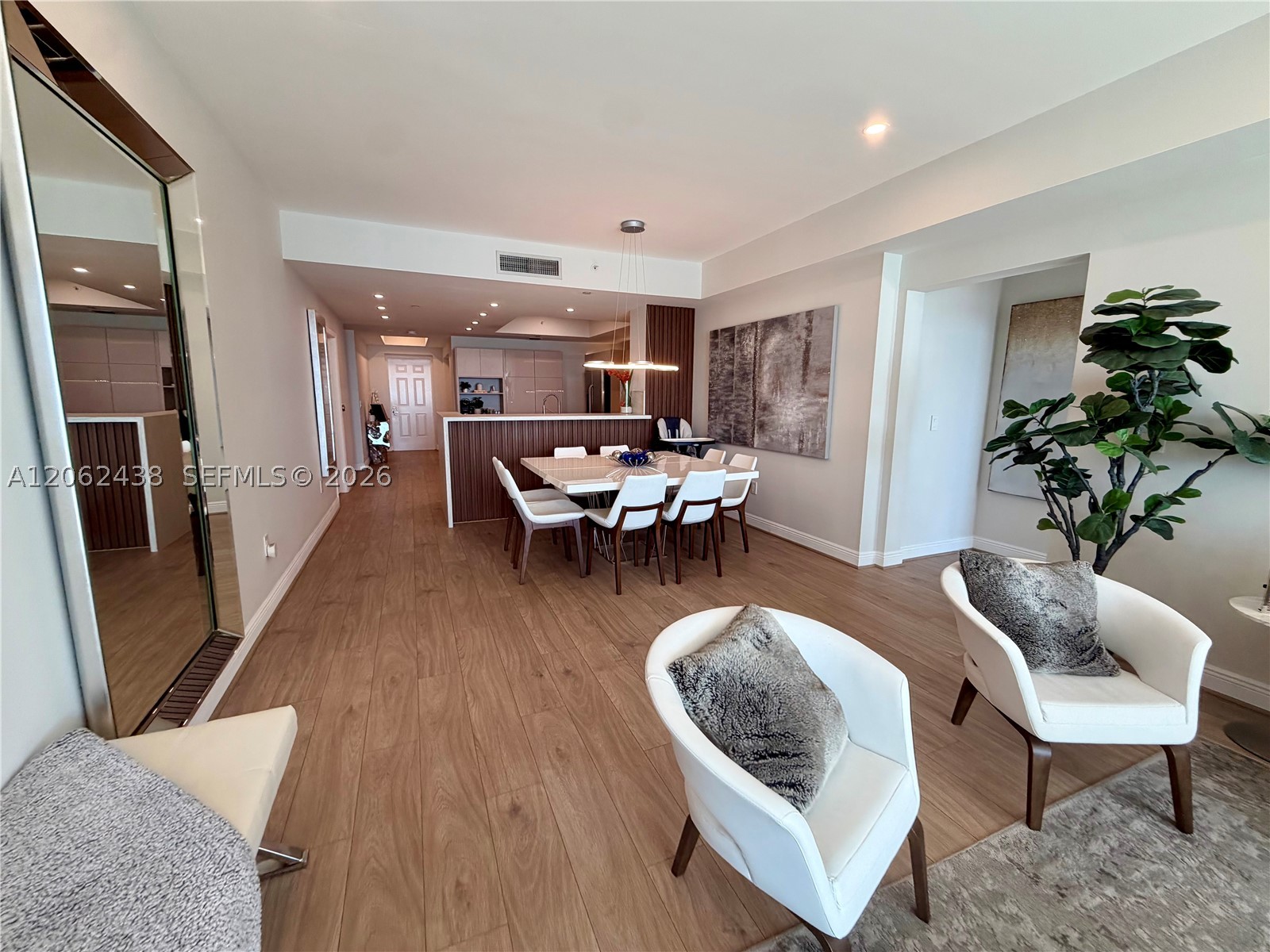 3330 NE 190th St #2711, Aventura FL 33180