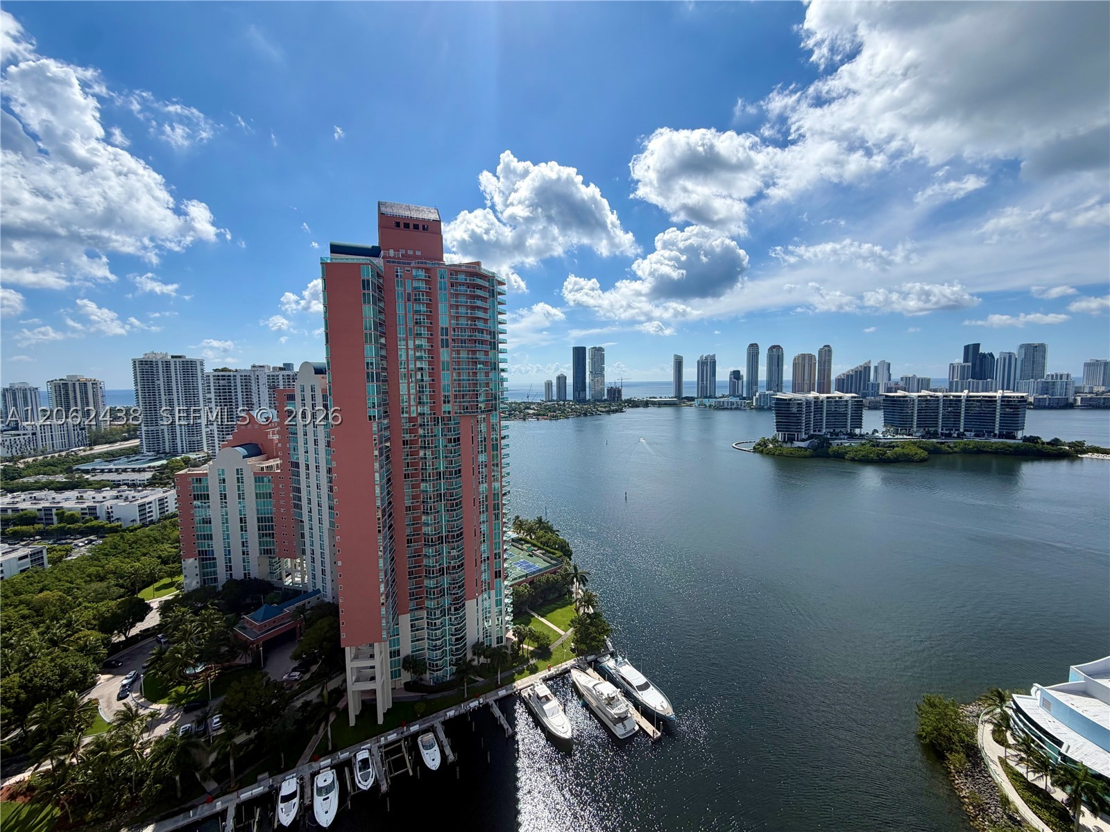 3330 NE 190th St #2711, Aventura FL 33180