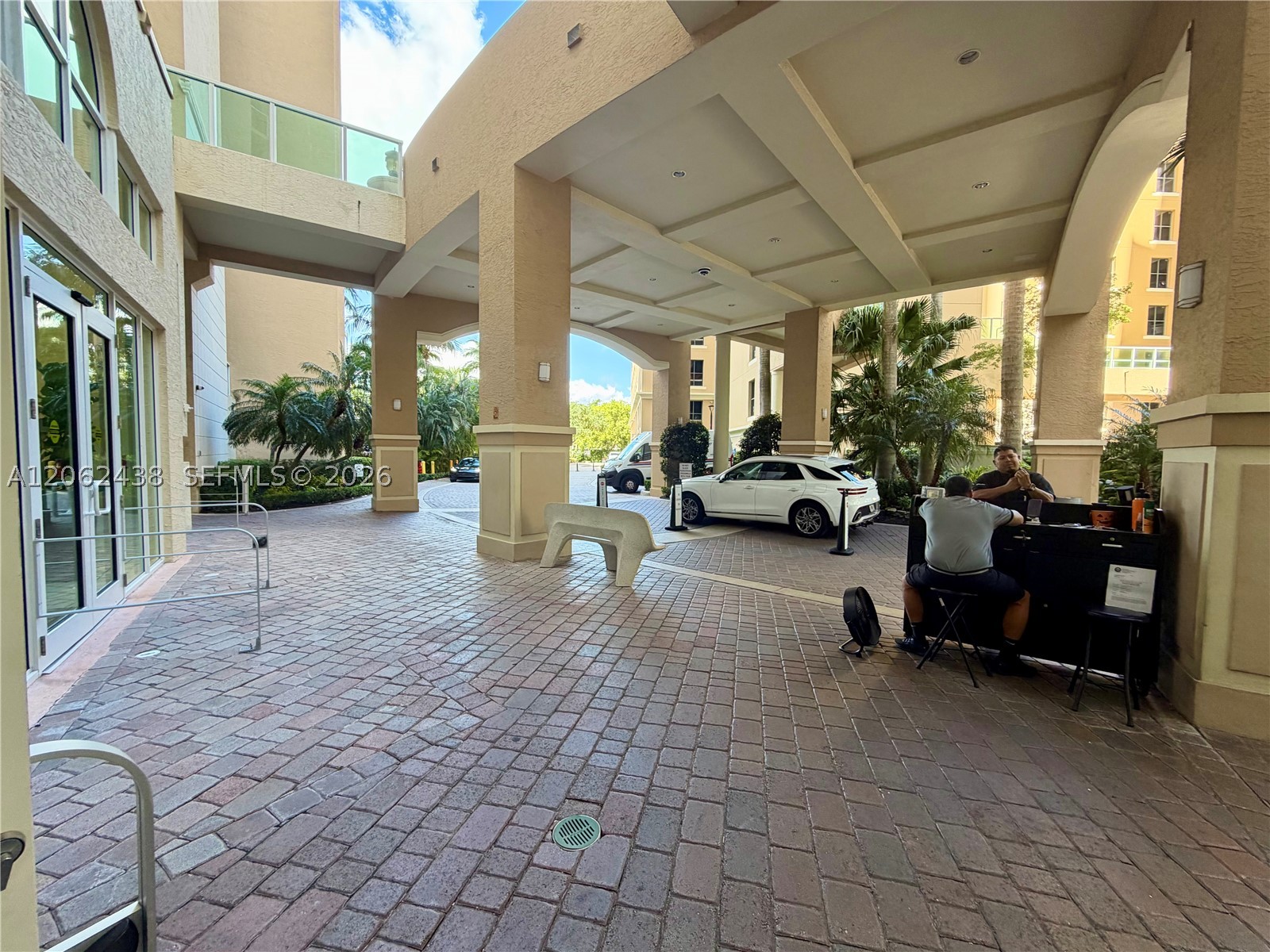 3330 NE 190th St #2711, Aventura FL 33180