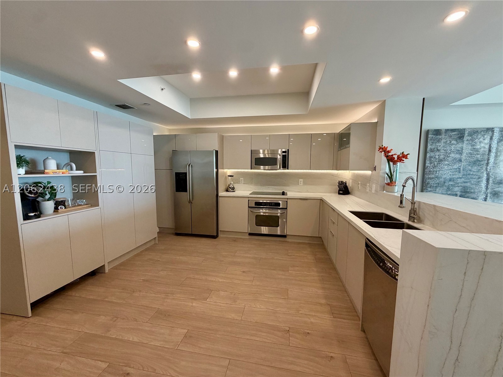 3330 NE 190th St #2711, Aventura FL 33180