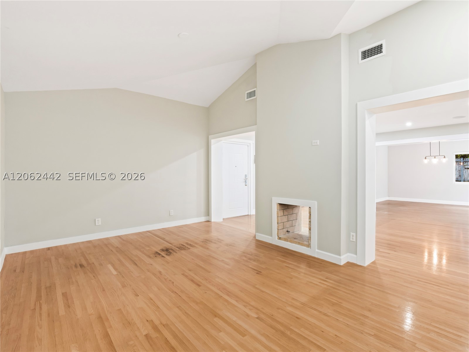 680 NE 81st St #0, Miami FL 33138