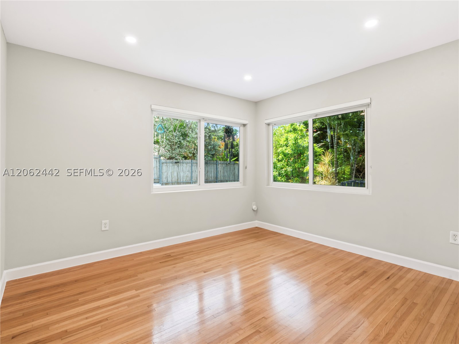 680 NE 81st St #0, Miami FL 33138
