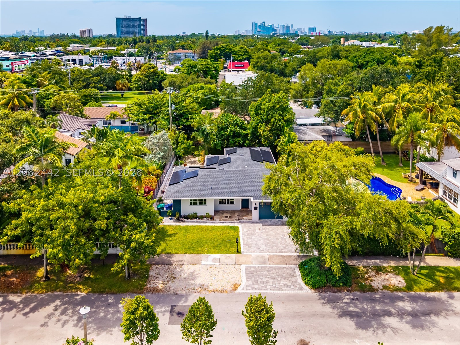 680 NE 81st St #0, Miami FL 33138