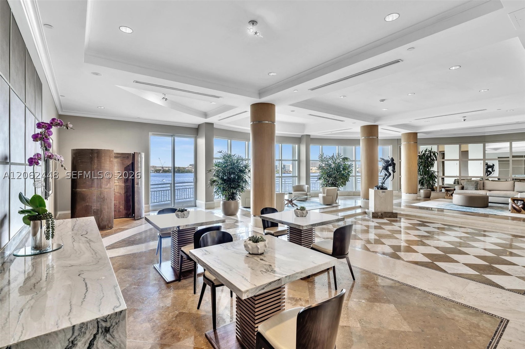 848 Brickell Key Dr #1805, Miami FL 33131