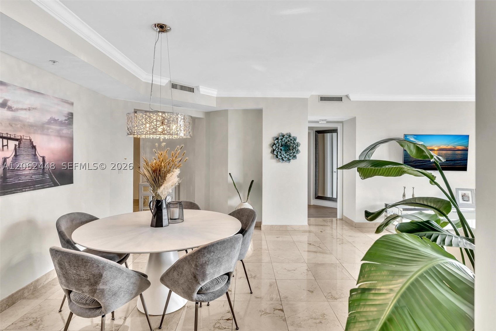 848 Brickell Key Dr #1805, Miami FL 33131