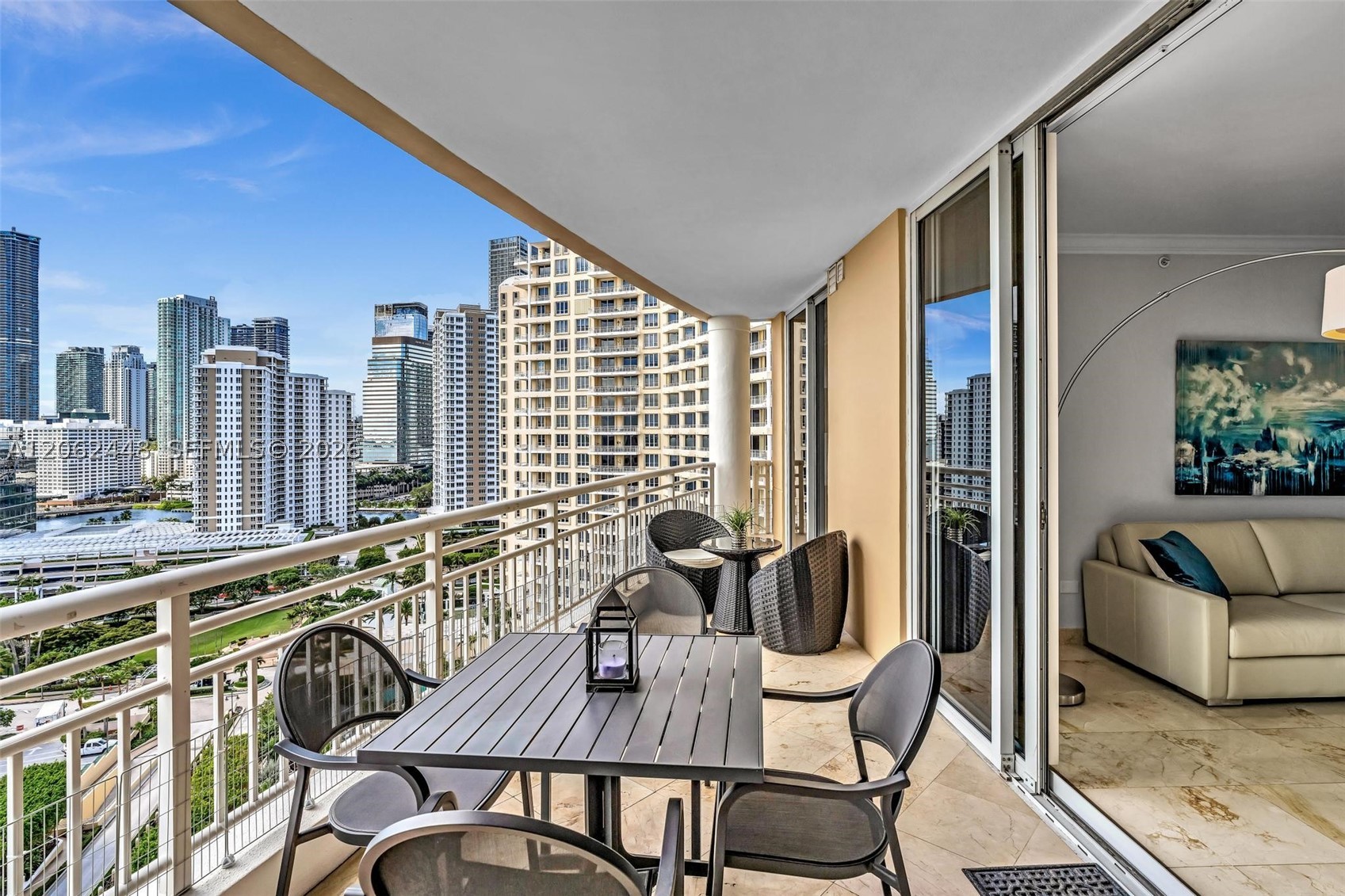 848 Brickell Key Dr #1805, Miami FL 33131