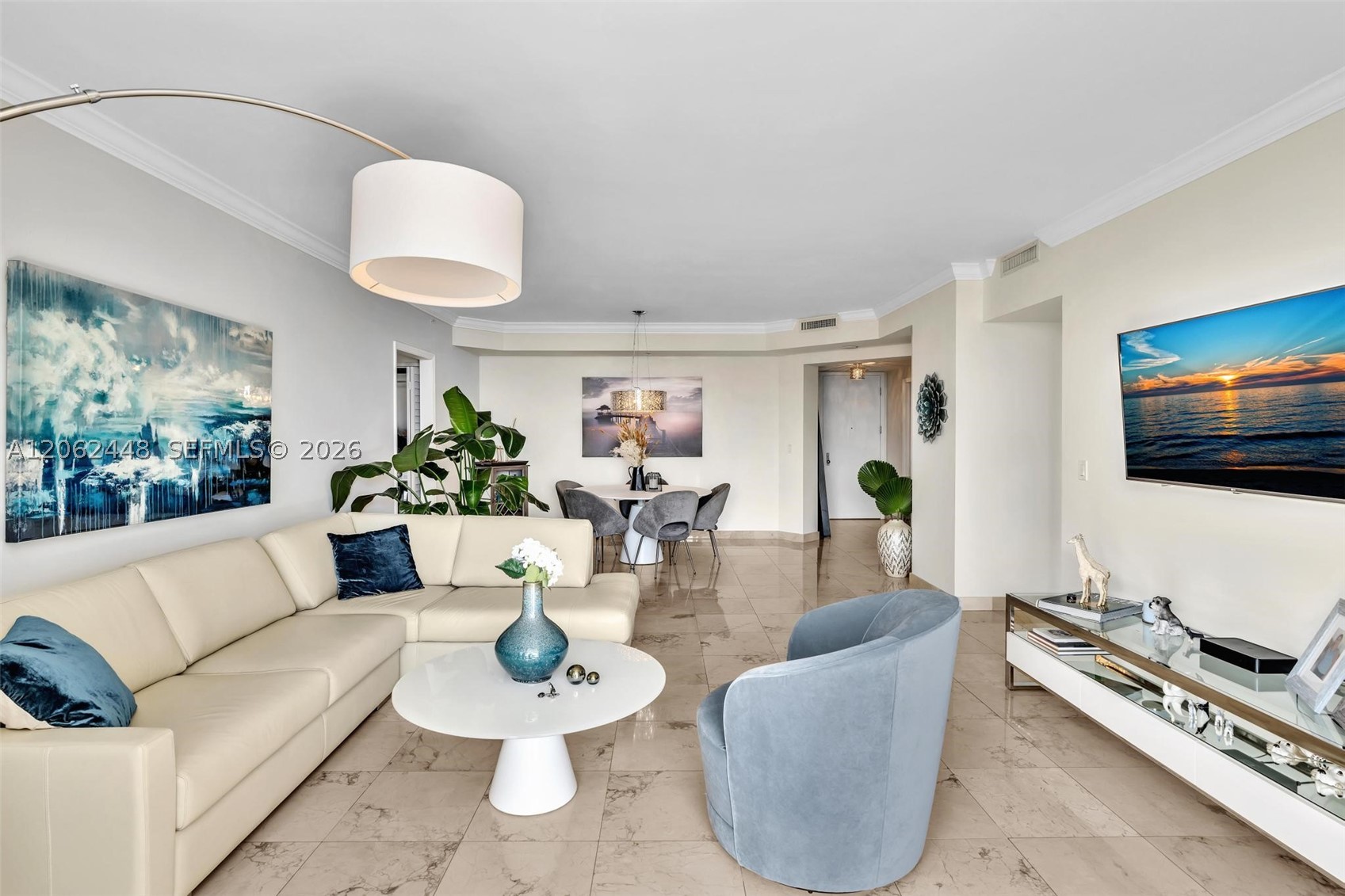 848 Brickell Key Dr #1805, Miami FL 33131