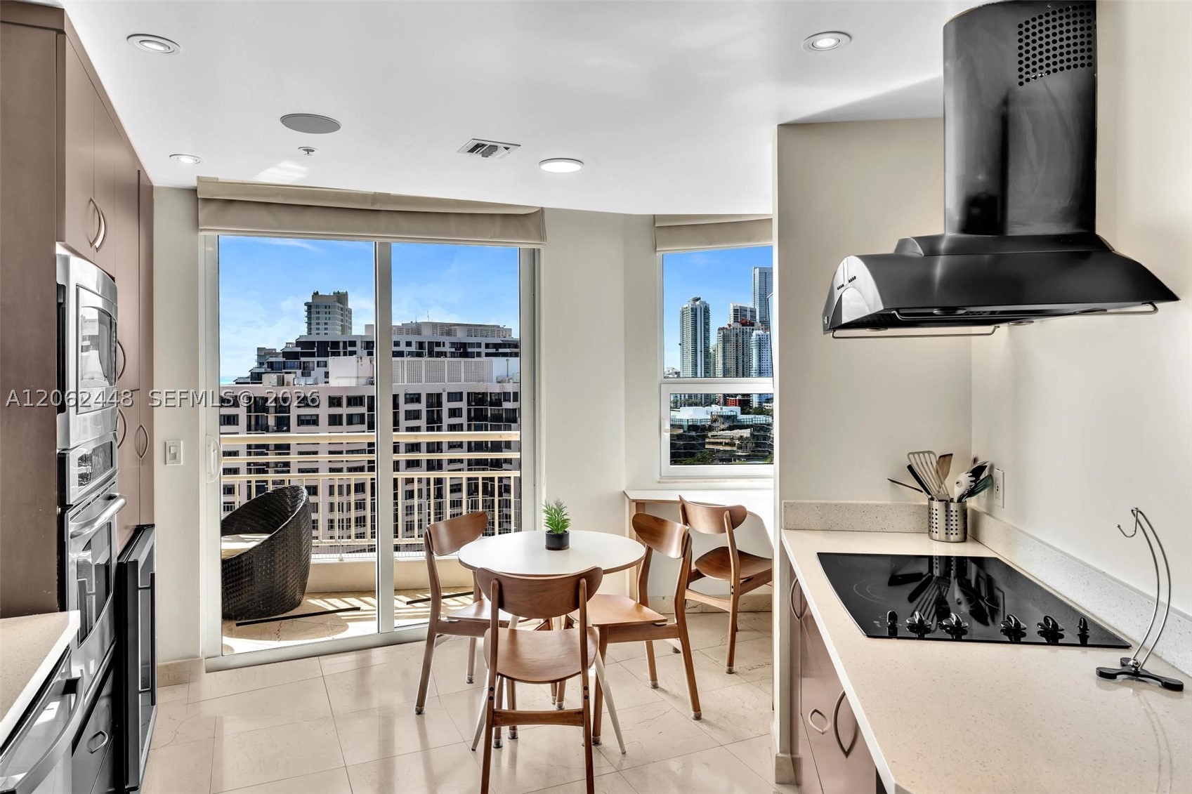 848 Brickell Key Dr #1805, Miami FL 33131