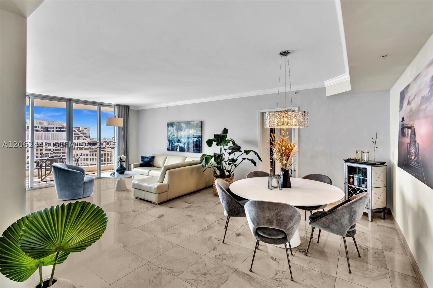 848 Brickell Key Dr #1805, Miami FL 33131